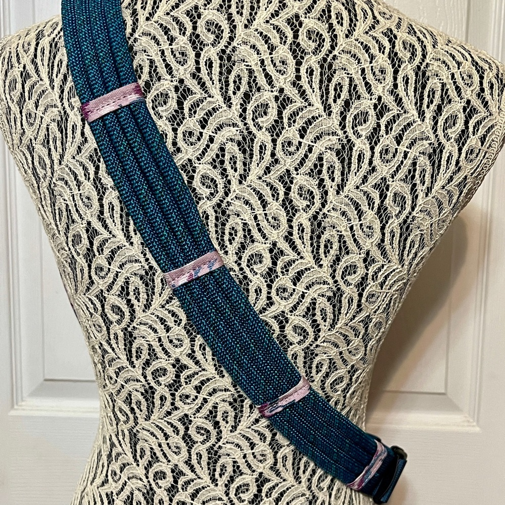 KAVU Geometric Sling Bag in Pink and Blue - Picture 4 of 6